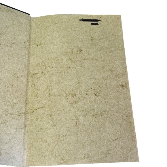 Vintage The Living Bible Paraphrased 1971 Hardcover See Photos 9" X 6" x 2" - Picture 2 of 7